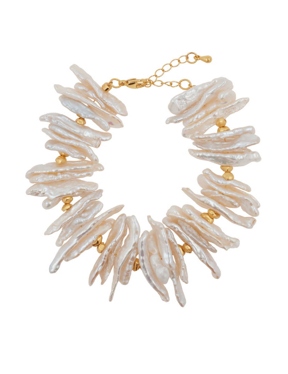 AURA DUO Biwa-style stick pearl bracelet featuring natural Biwa pearls and gold spacer beads, promoting balance and serenity.