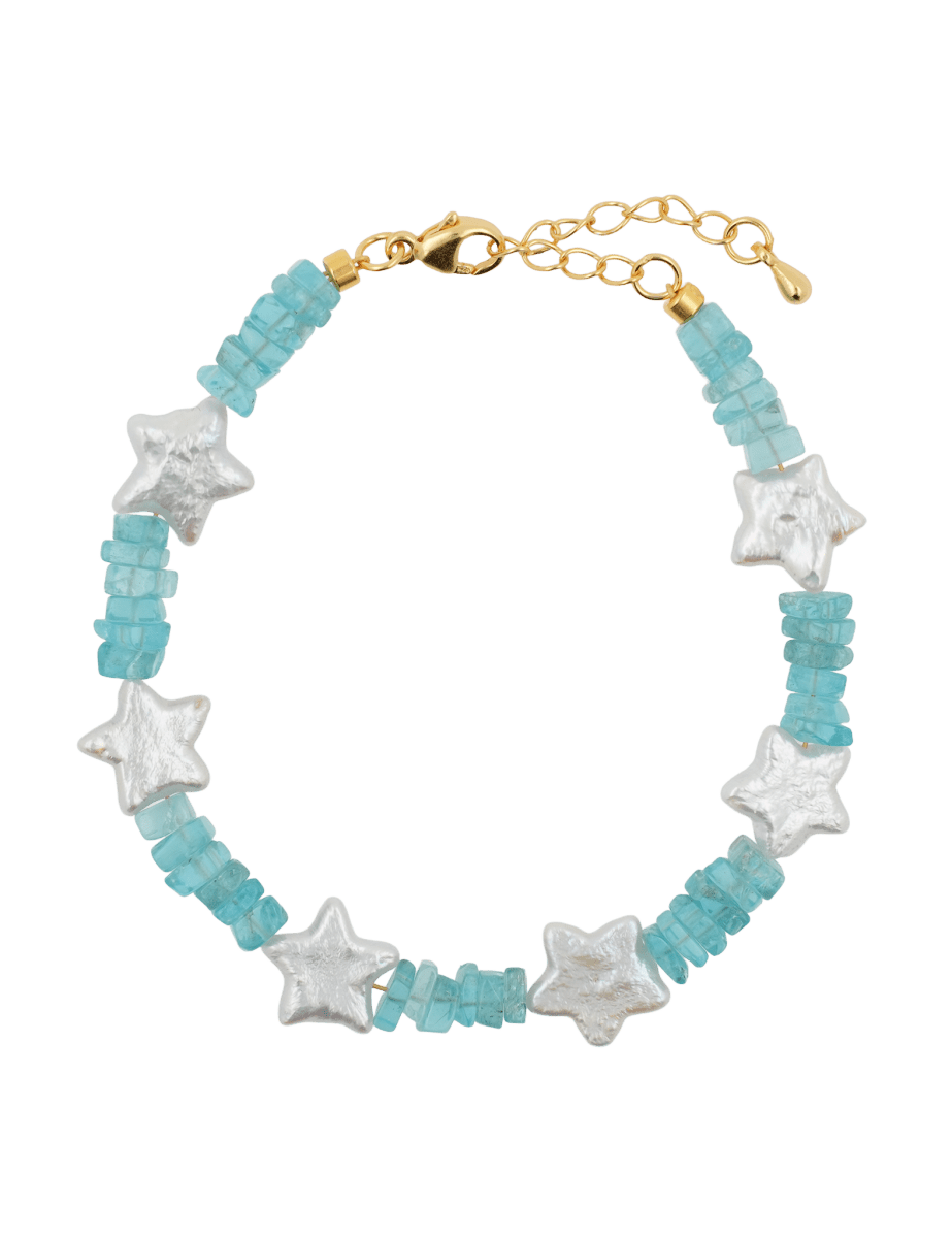 AURA DUO Blue Apatite and Star Pearl Faceted Bracelet showcases vibrant blue tones and elegant freshwater pearls.