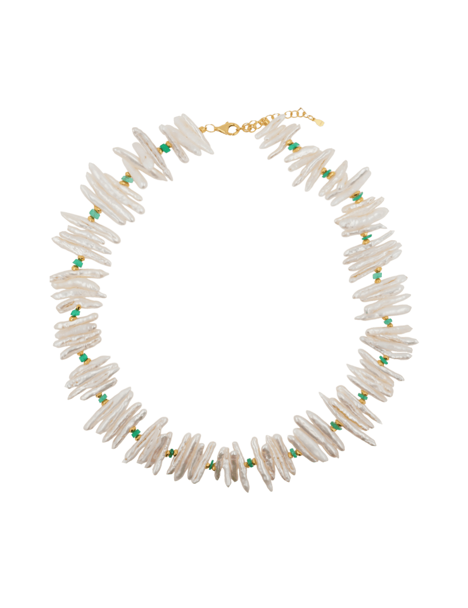 AURA DUO Biwa-style stick pearl necklace with gold-plated spacer beads, highlighting elegant texture and natural beauty.