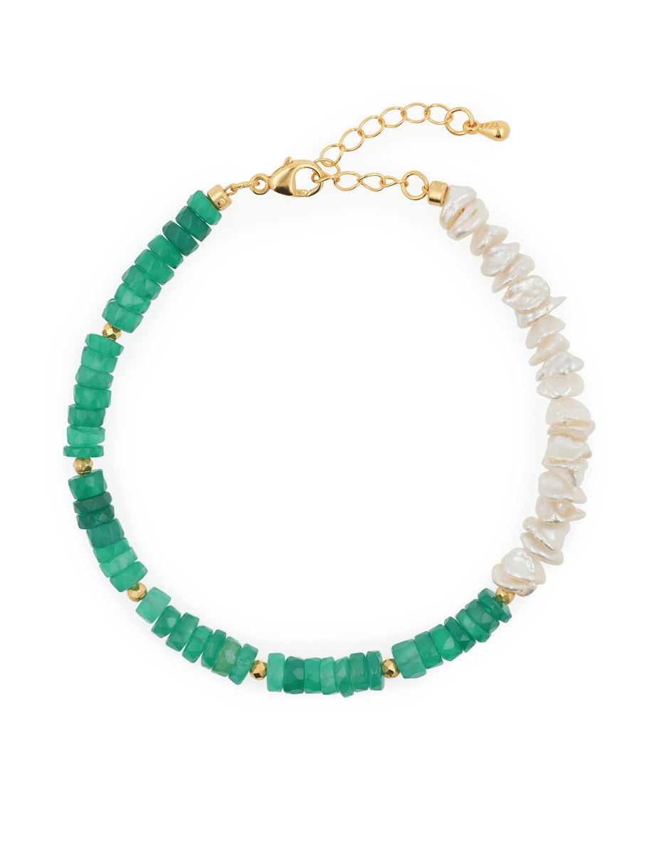 AURA DUO Green Agate Pearl Bracelet featuring spacer beads and a stylish gold clasp.