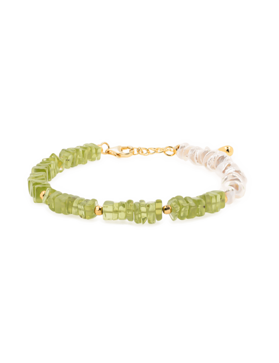 AURA DUO Peridot Pearl Bracelet showcasing vibrant peridot beads and braided freshwater pearls with elegant spacer beads.