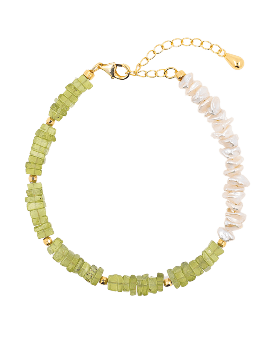 AURA DUO Peridot Pearl Bracelet featuring peridot and braided freshwater pearls with gold spacer beads.