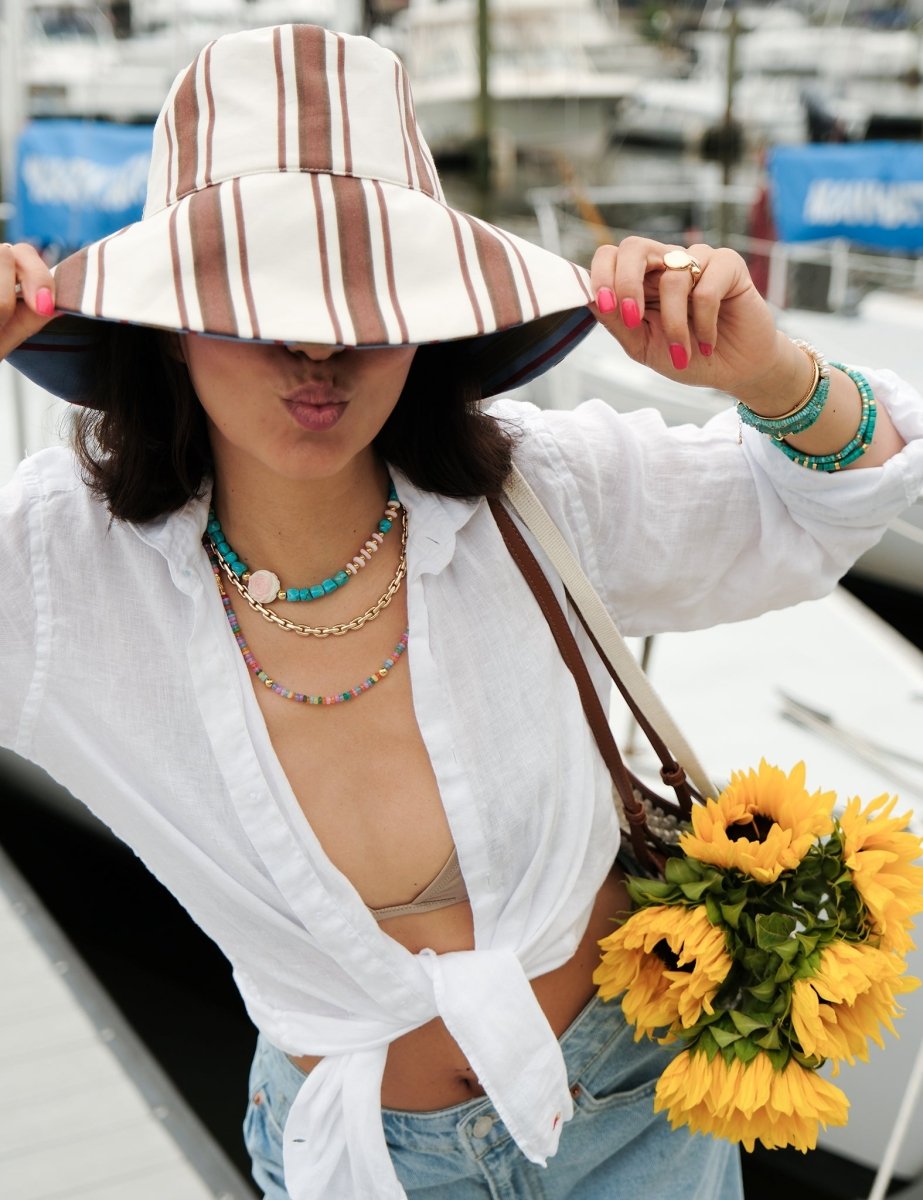 Model wearing BEAMMORE turquoise beaded necklace – Elegant birthstone jewelry gift for women