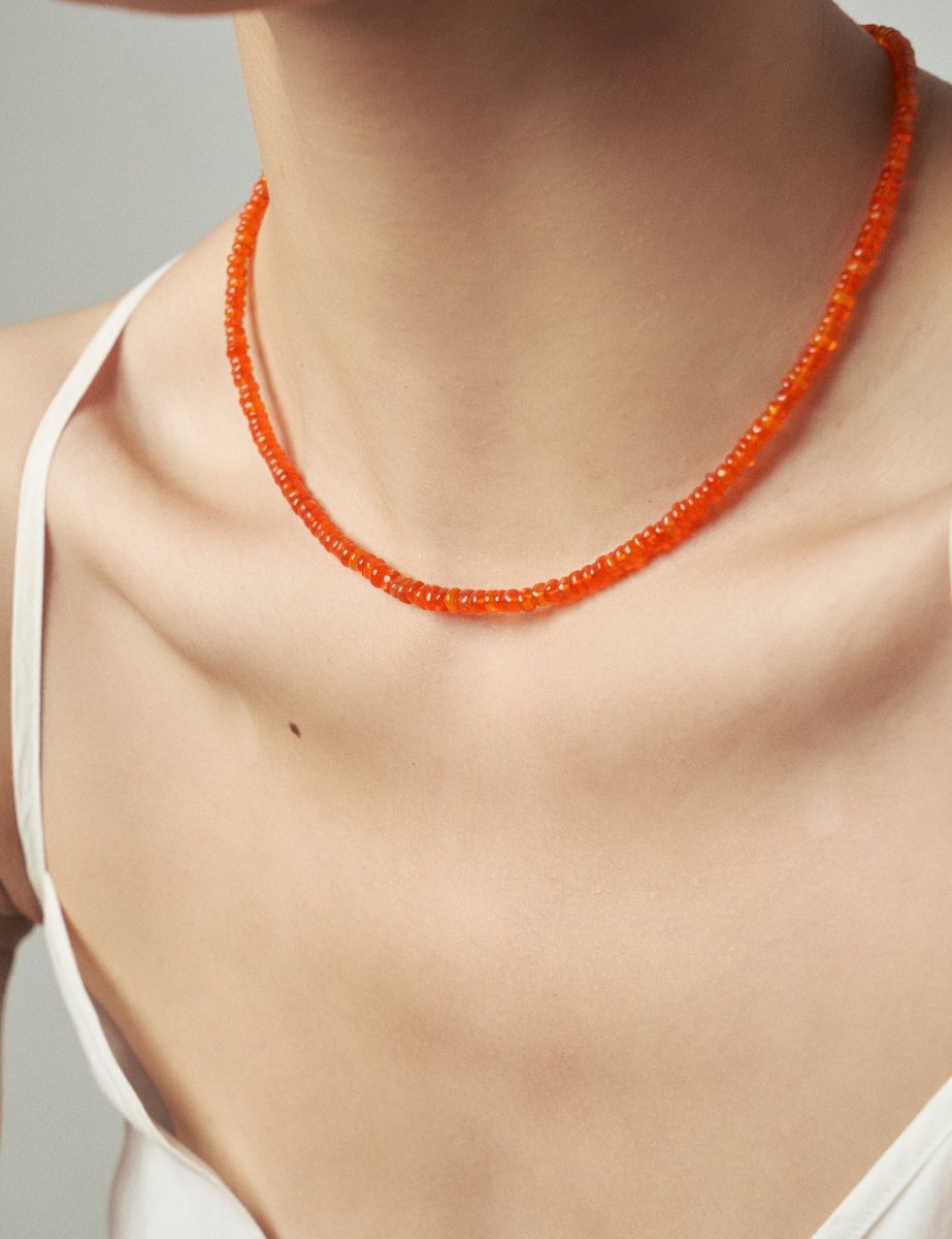 Model wearing BEAMMORE orange opal faceted beaded necklace – Elegant birthstone jewelry gift for women