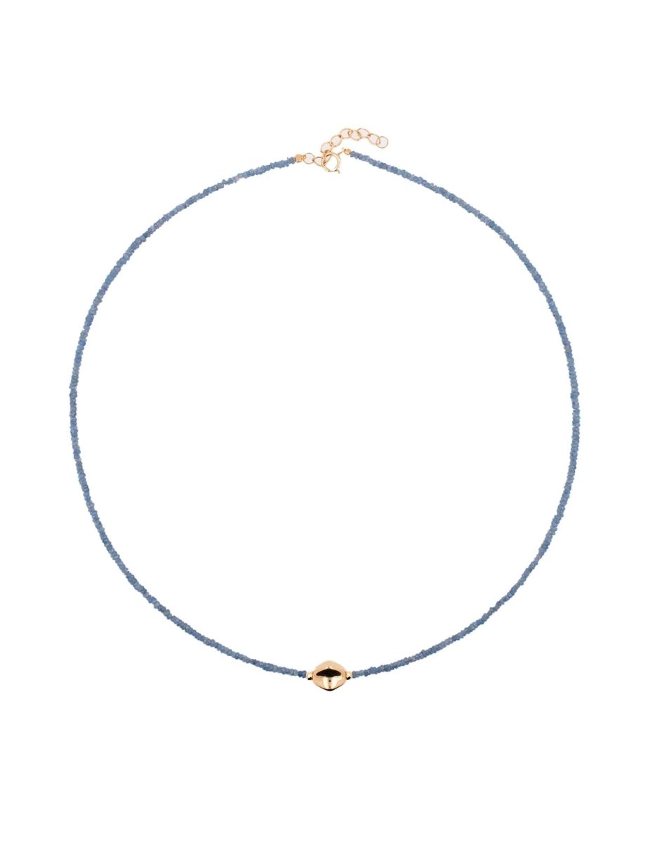 Close-up of faceted sapphire beads and 18K gold beads in Shanghai Collection necklace – BEAMMORE craftsmanship